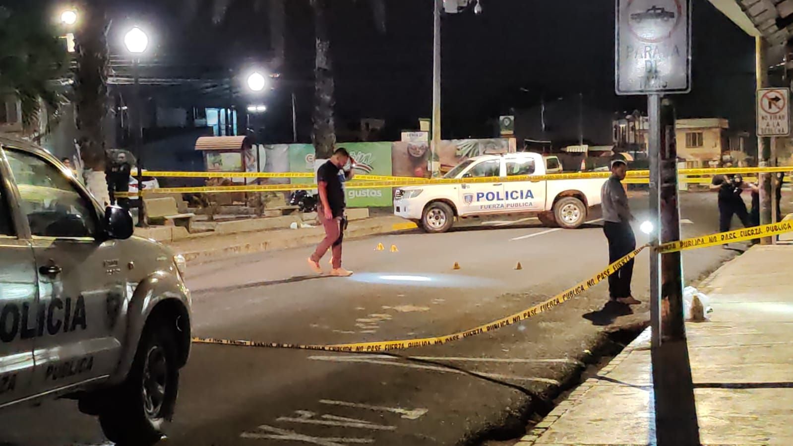 Al comparar el primer semestre del 2023 con el primer semestre de este año, Puntarenas registra el mayor crecimiento en homicidios. Pasó de 74 a 90. Esta balacera, en mayo pasado, dejó un muerto y un herido en Esparza. 