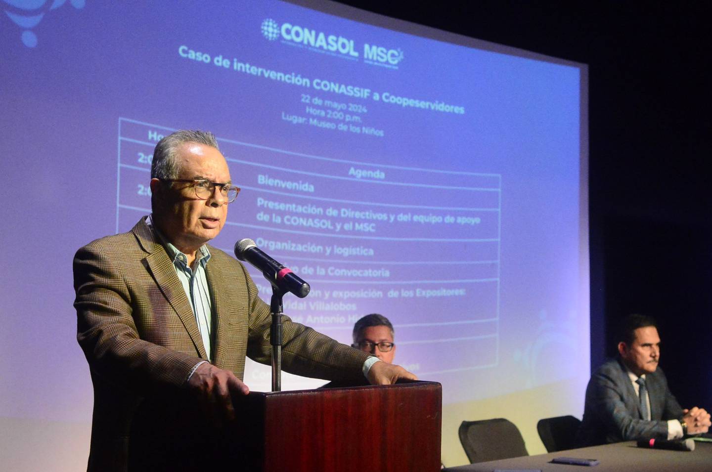 Guido Monge, vicepresidente ejecutivo del Movimiento Solidarista Costarricense, dijo que 354 asociaciones fueron afectadas por la intervención de Coopeservidores.