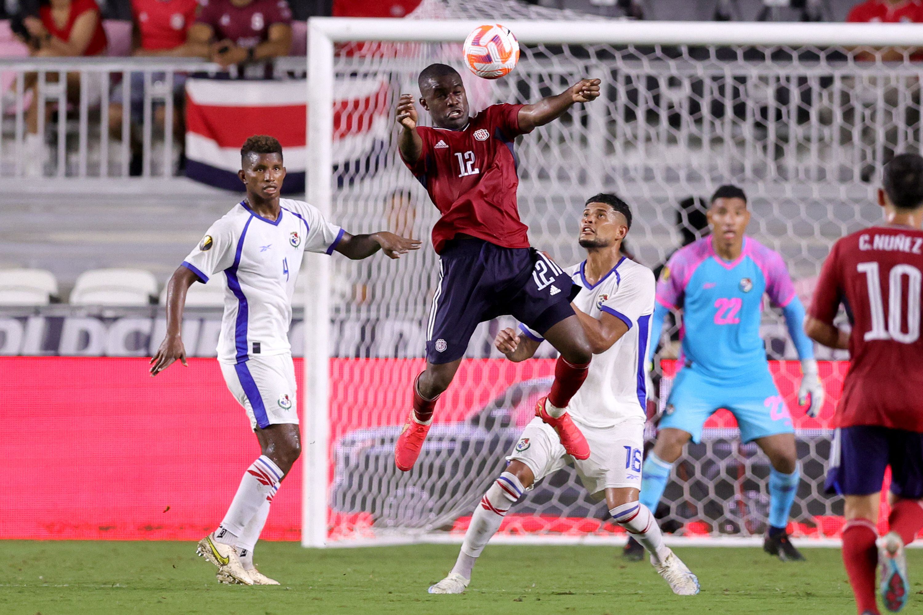 Joel Campbell tampoco pudo pesar en el juego ofensivo de Costa Rica ante Panamá y fue superado por los defensas, en la derrota 2 a 1, en el debut en la Copa Oro 2023. 