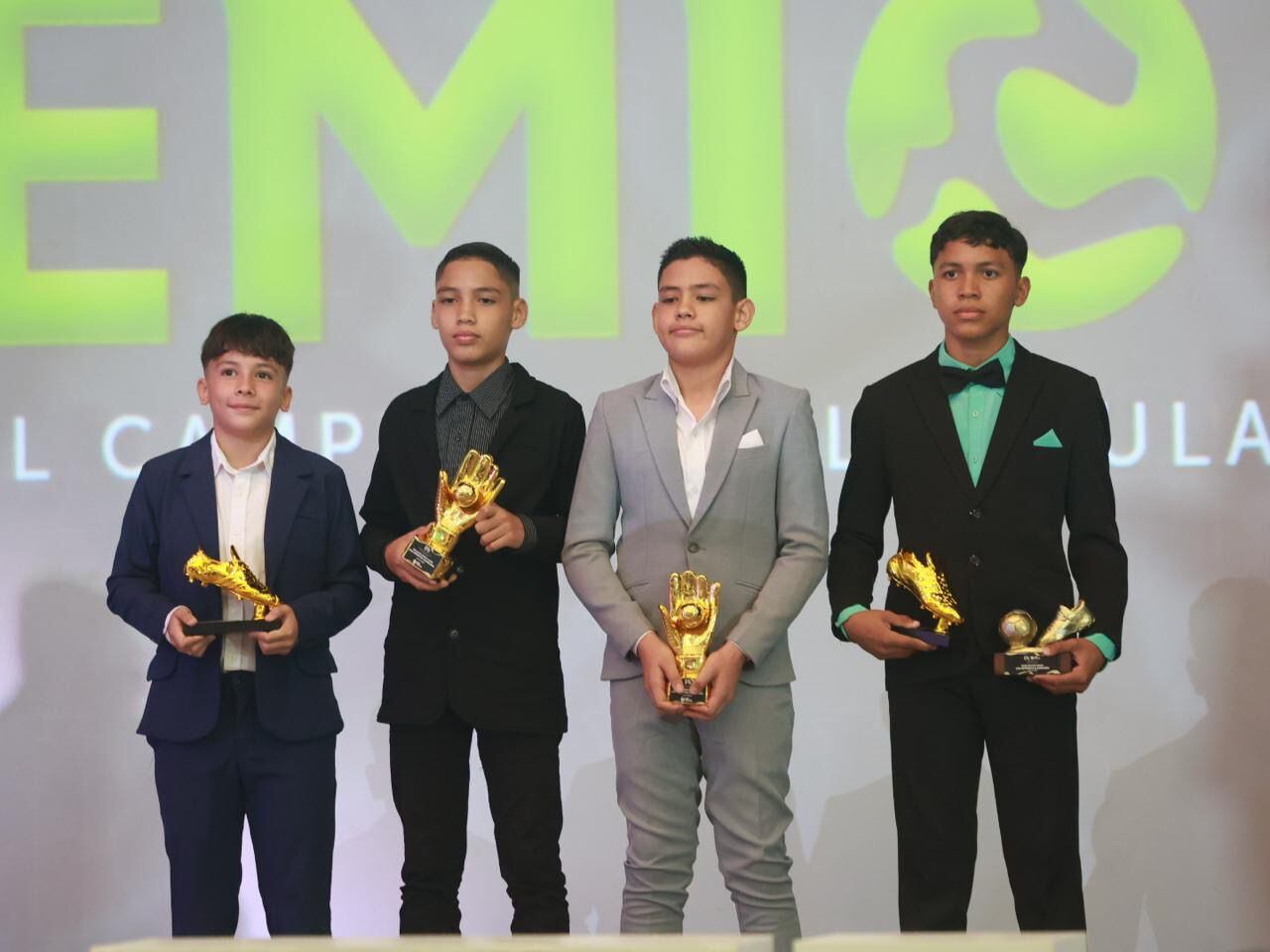 El santista Snaider Saborío, así como los liguistas Emmanuel Bonilla, Gabriel Rodríguez y David Molina recibieron los premios en U-12.