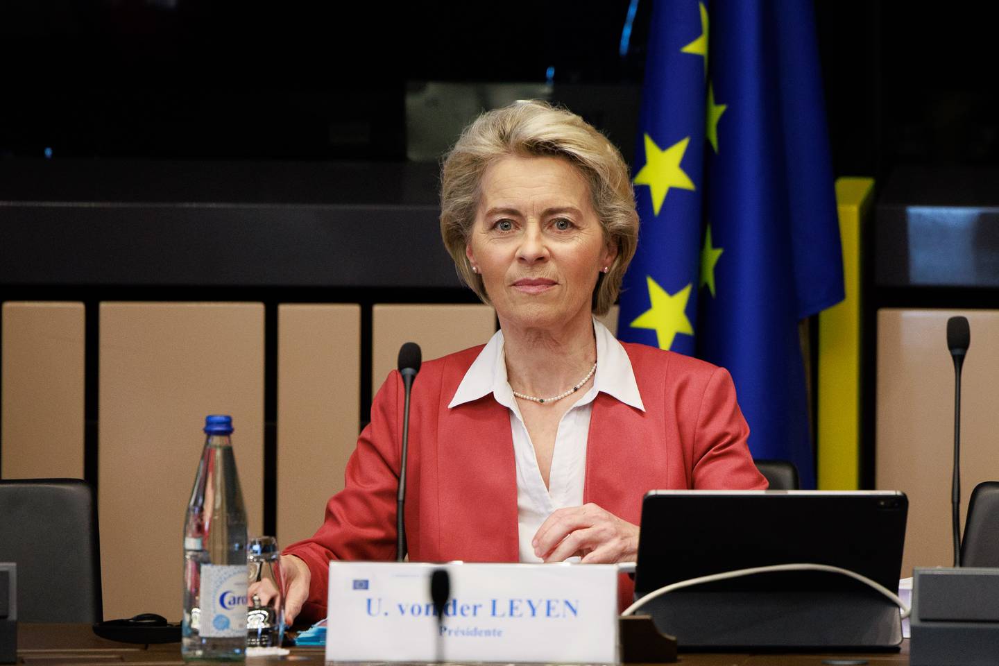 Ursula von der Leyen mantiene las posibilidades de lograr una reelección al frente del parlamento europeo. Foto: AFP