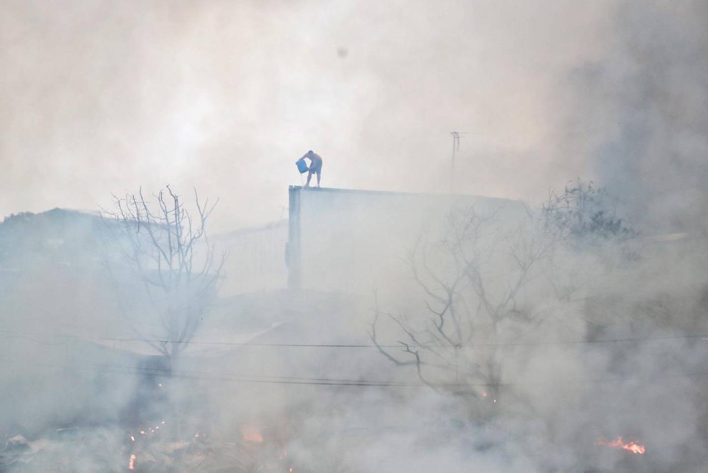16/09/2019, San José, Barrio Cuba, El Pochote, incendió de varias casas en el precario. Fotografía John Duran