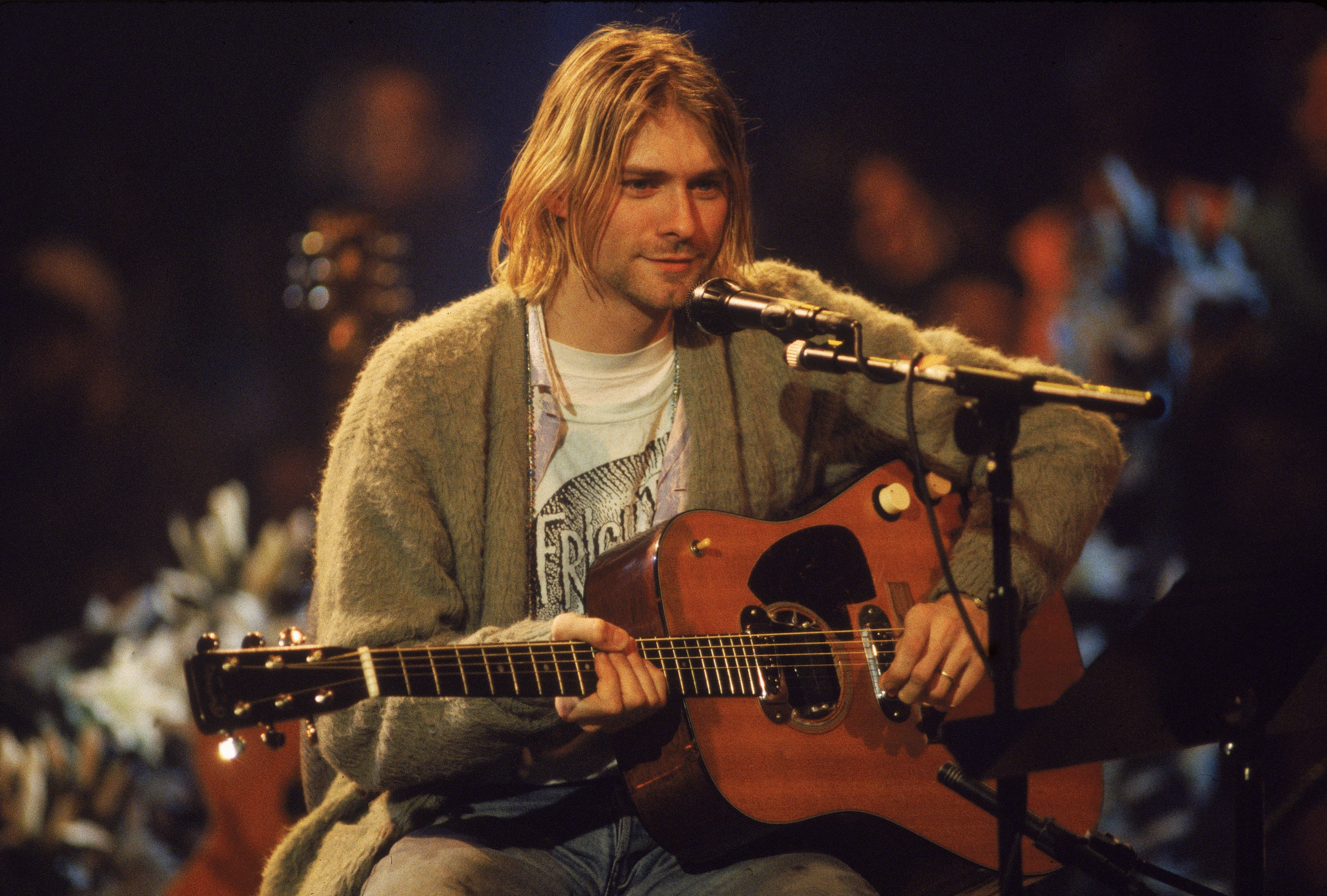 Al lado de su cadáver, se encontró una nota en la que Kurt Cobain decía a sus fans que ya nada lo inspiraba, que no le emocionaba crear música.