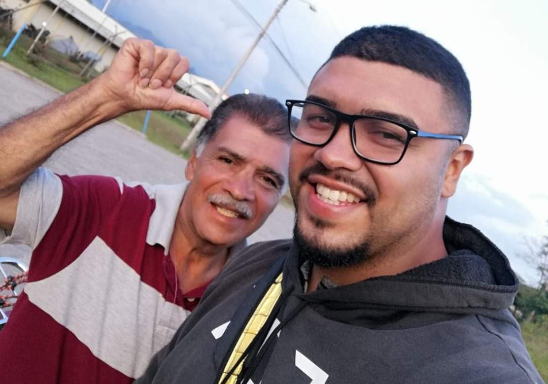 Alejandro Rivera, de 62 años, falleció el domingo 25 de junio del 2023, tras un altercado con un chofer de bus de la línea San José-Mozotal. Acá con uno de sus hijos, Vladimir Rivera.