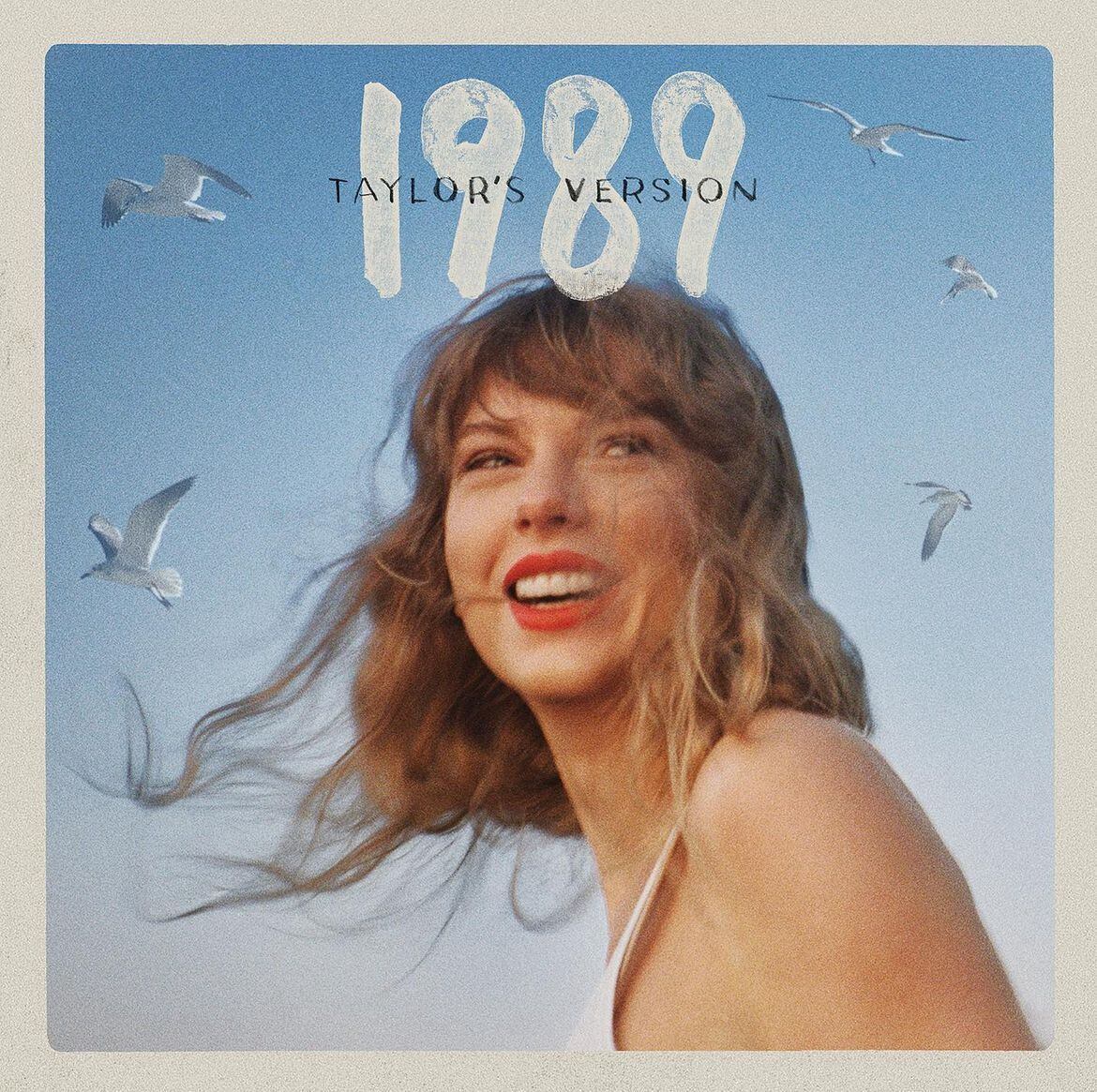 A diferencia del álbum del 2014, en la portada del disco '1989 (Taylor's Version)' se puede apreciar un retrato completo de Taylor Swift.
