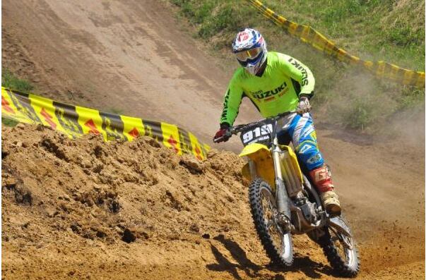 Mulheres e motocicletas: 5 nomes famosos do motocross internacional - Zelão  Racing - Blog