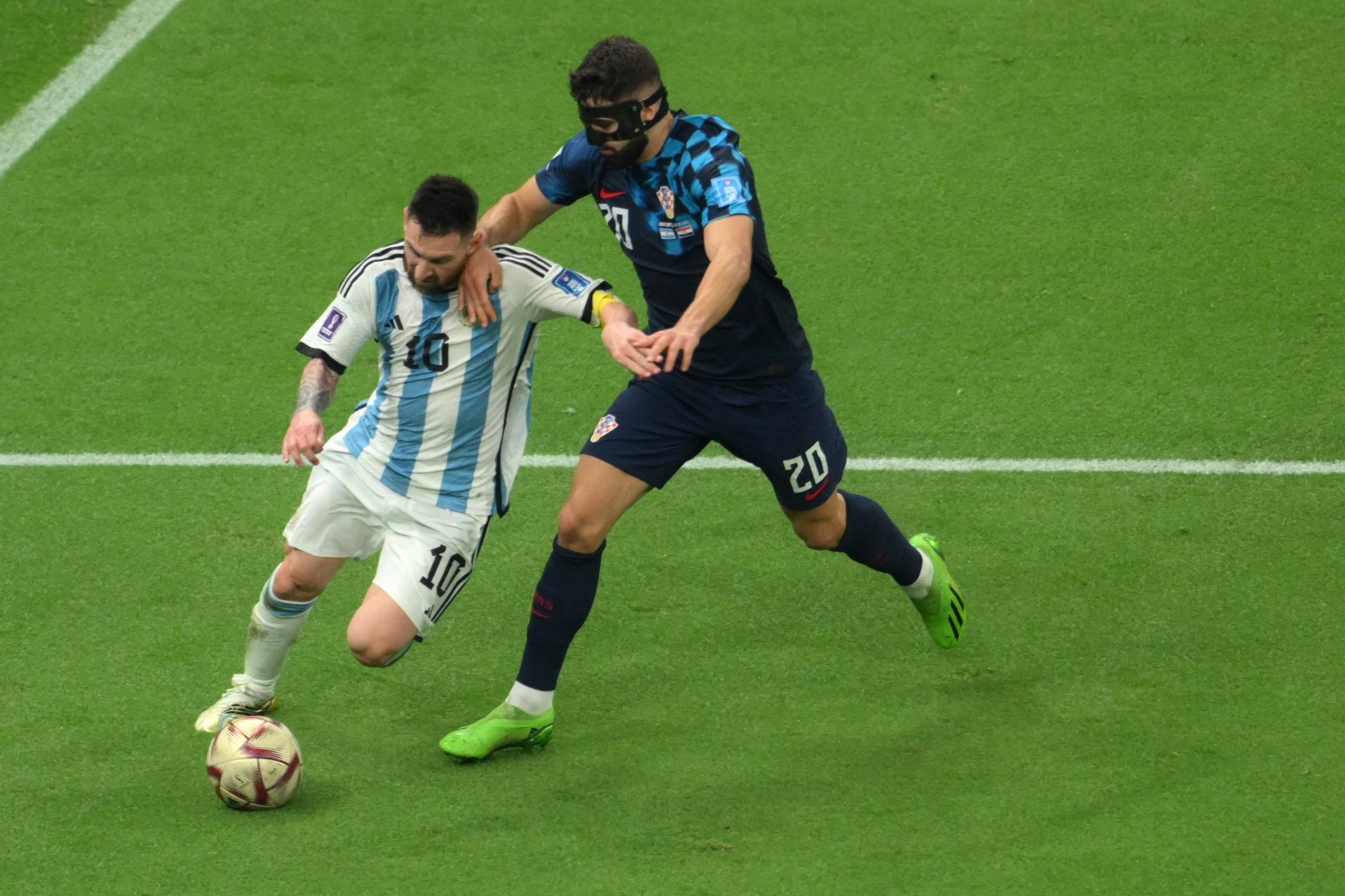 Las narraciones del tercer gol y la clasificación de Argentina con llanto incluido que hacen erizar la piel 