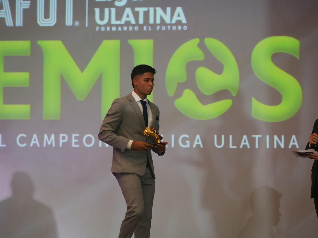 Luis Rodríguez cumplirá 17 años el próximo mes y aparte de ser goleador, fue declarado el mejor jugador del último torneo U-19.