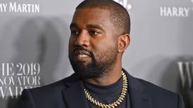 Kanye West es demandado por presunto acoso sexual por su exasistente