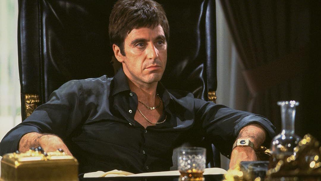 Al Pacino en una de sus grandes interpretaciones en 'Caracortada', película que saldrá del catálogo de Netflix el 31 de marzo.