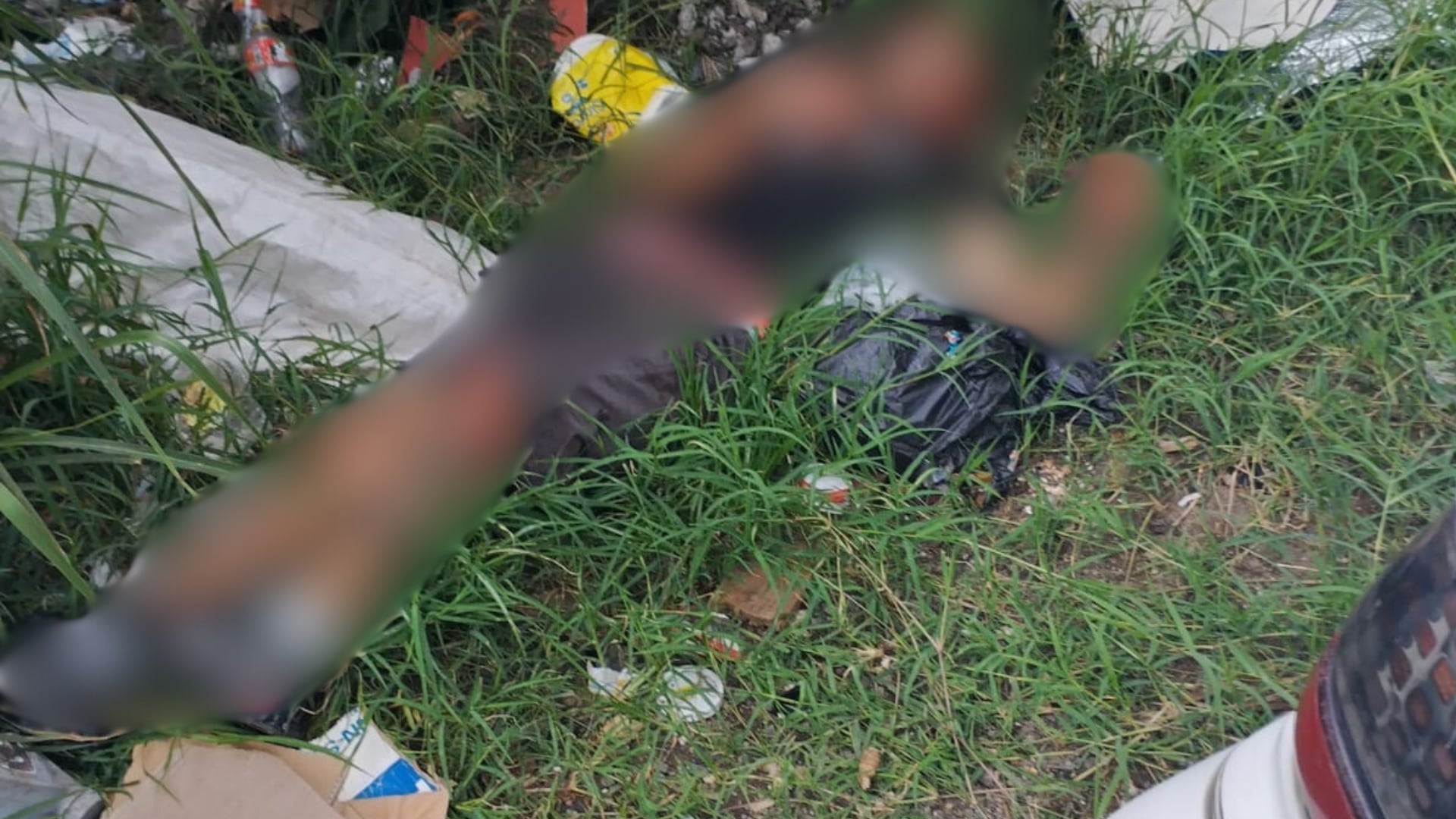 El cuerpo del hombre fue encontrado en vía pública. Foto: Keyna Calderón