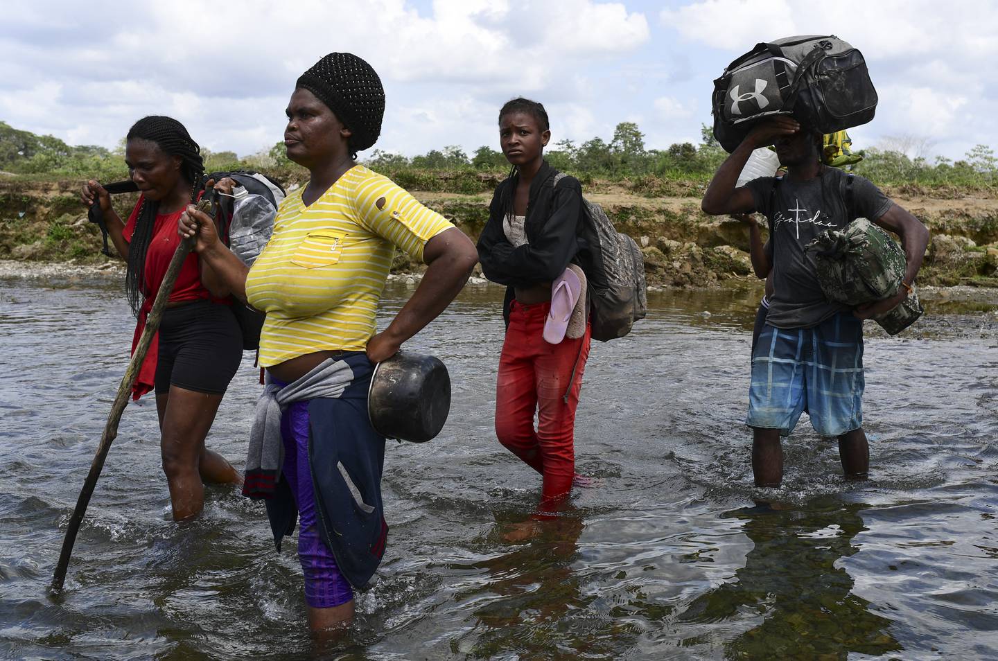 Migrantes conocen el infierno al cruzar la selva más peligrosa de América Latina para alcanzar