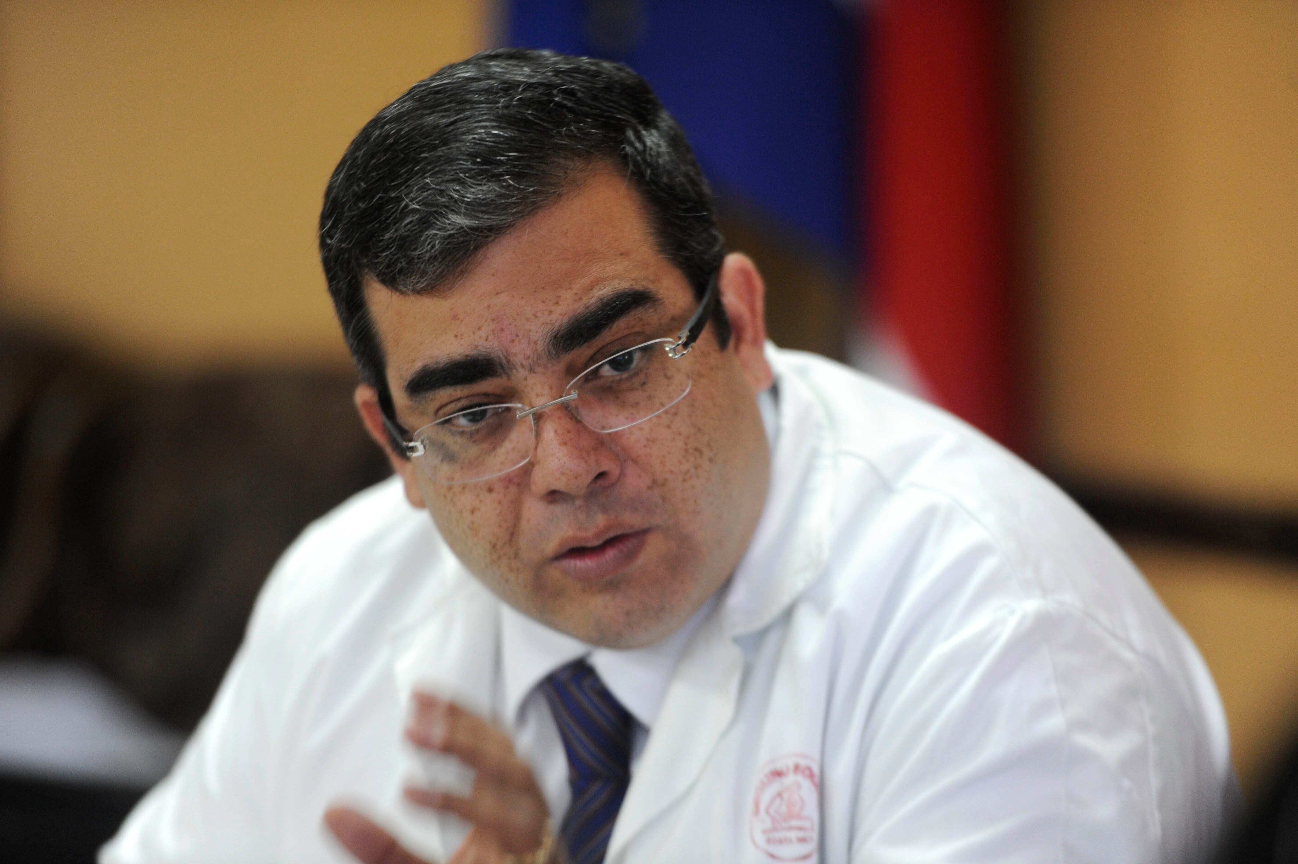 El doctor Taciano Lemos Pires, director del Hospital Rafael Ángel Calderón Guardia, afirma que es víctima de hostigamiento por parte de las autoridades de la CCSS. Fotografía: 