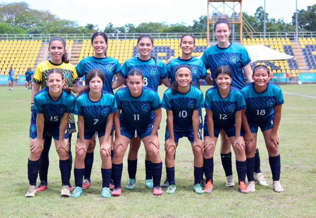 El equipo de Escazú logró imponerse, en la semifinal, a un aguerrido cuadro de Alajuela en los Juegos Nacionales Guanacaste 2024. Fotografías: Icoder