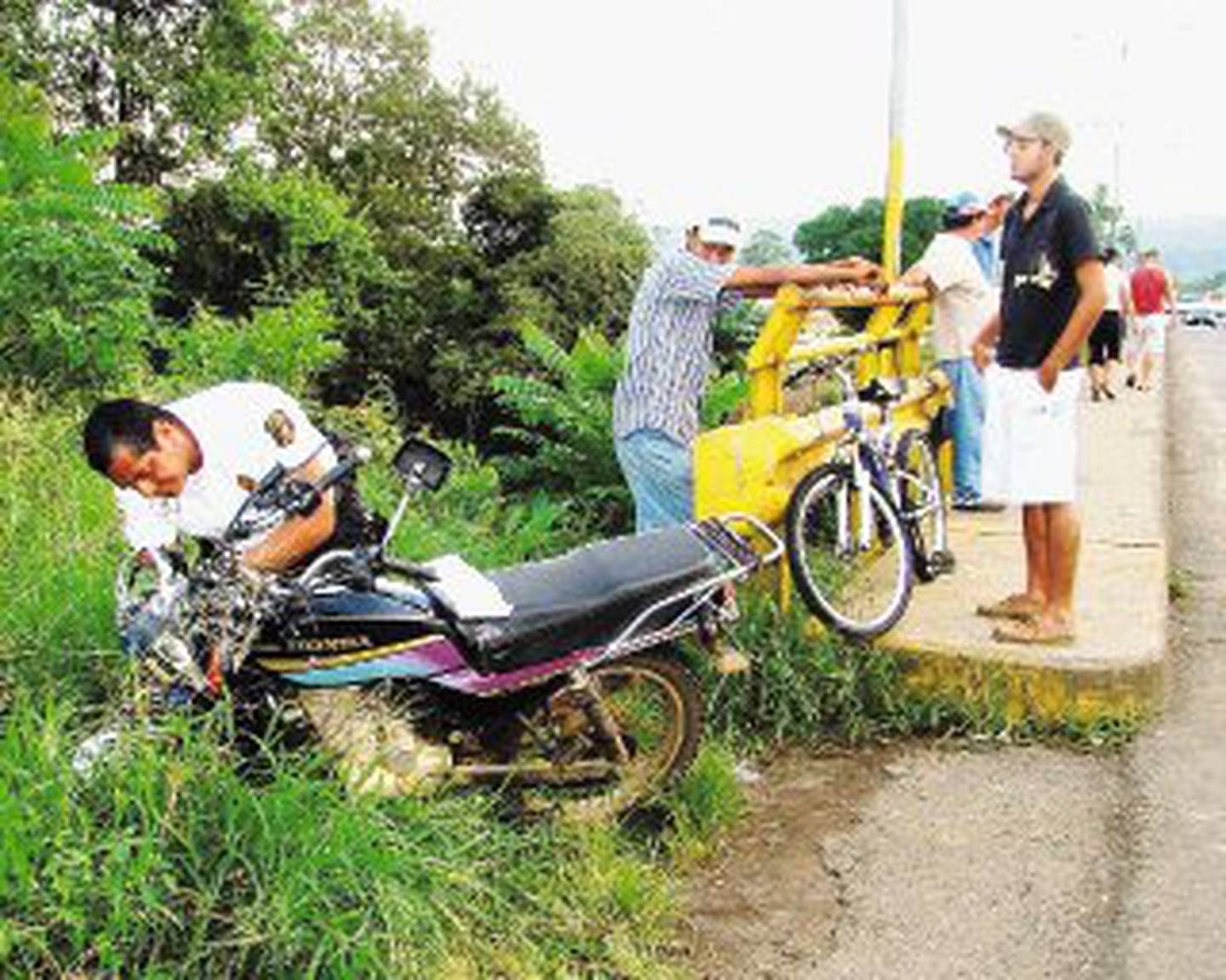 Motociclista Fallece En Guatuso Al Ser Arrollado Por Autob S La Naci N
