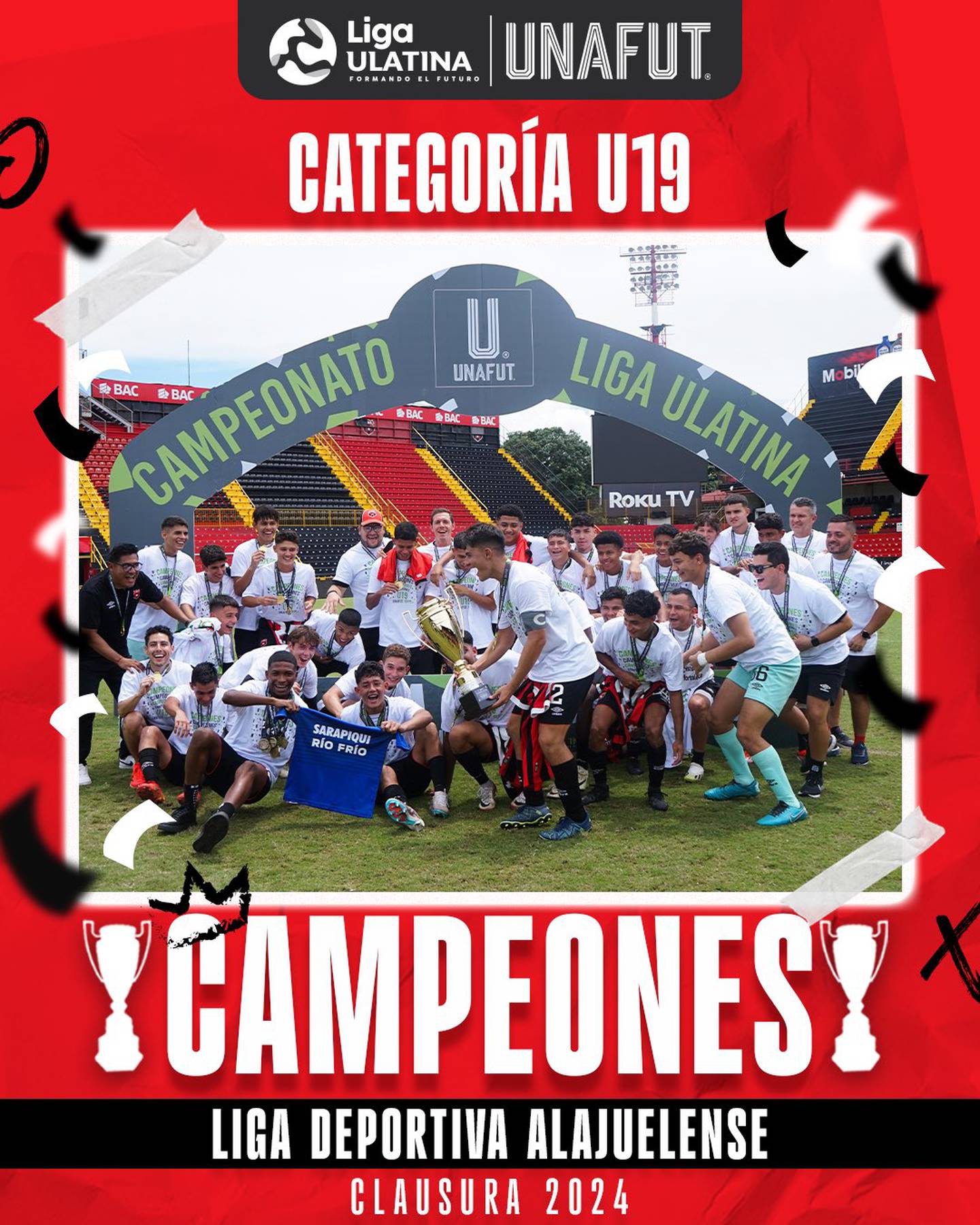 Claudio Montero le hizo un homenaje a su querido Sarapiquí en la celebración del título U-19 con Liga Deportiva Alajuelense.