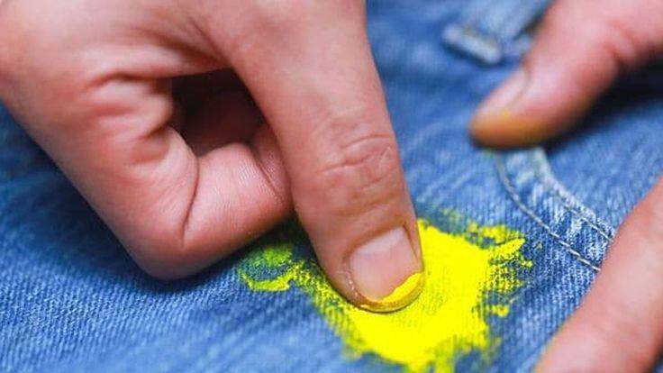 Consejos para eliminar las manchas de pintura de la ropa