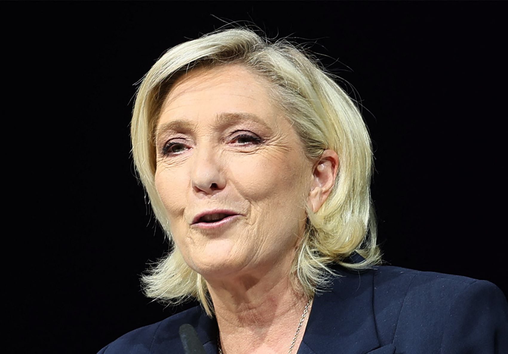 El partido de ultraderecha Agrupación Nacional (RN) y su líder Marine Le Pen podrían obtener una mayoría absoluta en la segunda vuelta de las elecciones legislativas. Foto: Francois Lo RANCOIS LO Presti/AFP