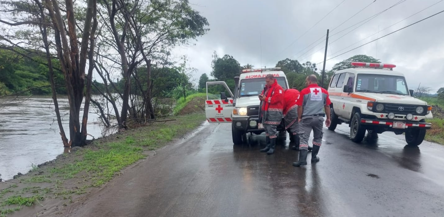 Las fuertes lluvias de las últimas horas ocasionaron 156 incidentes, la mayoría en Guanacaste y Puntarenas. 