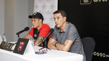 Alexandre Guimaraes responde claro y directo sobre el banquillo de la Selección de Costa Rica