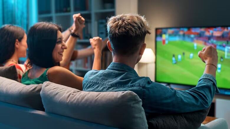 Mida las pulgadas de su televisor para garantizar una óptima experiencia de entretenimiento en casa.