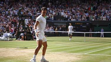 Carlos Alcaraz se declara fascinado al triunfar en Wimbledon  
