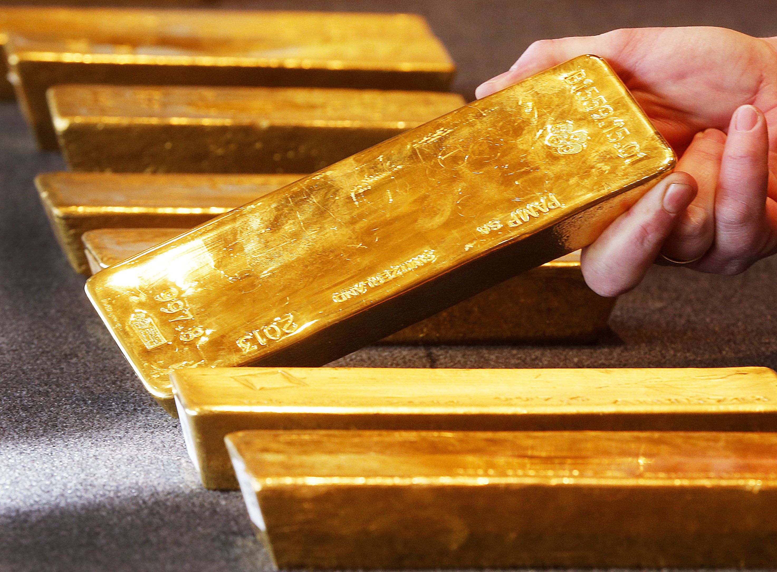 Aún en tiempos de inflación el precio del oro ha caído debido a la incertidumbre y el temor a una recesión a nivel mundial