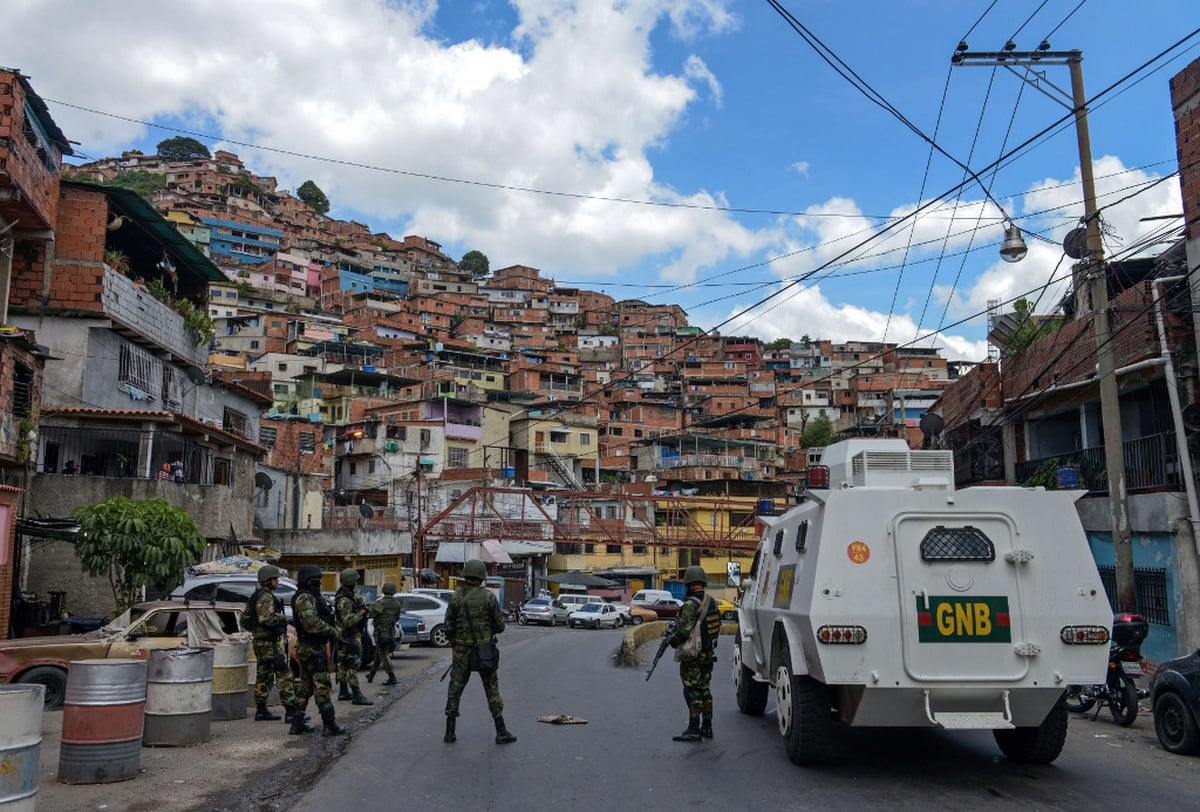17 muertos y 134 detenidos en ofensiva contra delincuencia en Venezuela