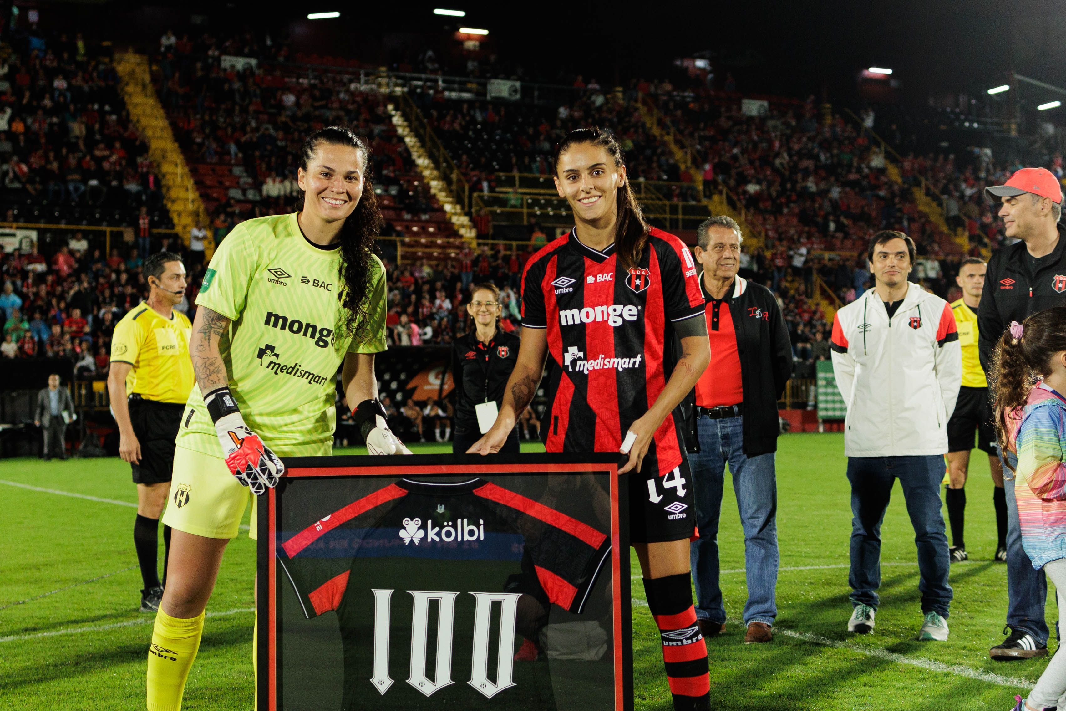 Fabiola Villalobos llegó a 100 partidos con Liga Deportiva Alajuelense y ahora emprende su primera experiencia como legionaria. Noelia Bermúdez fue declarada la mejor guardameta del torneo.