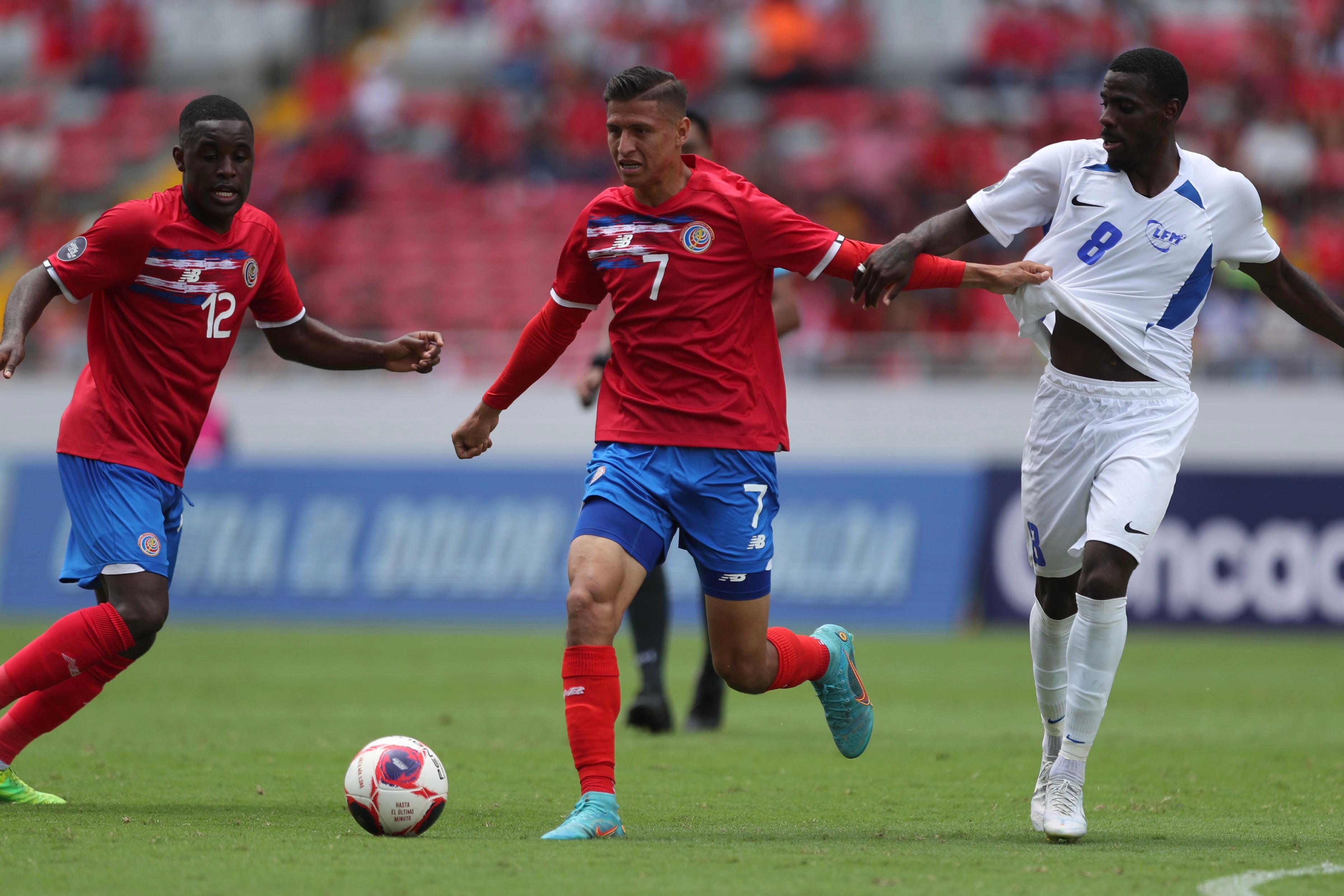 Costa Rica se medirá este martes a Martinica en un duelo crucial para avanzar a los cuartos de final en la Copa Oro.