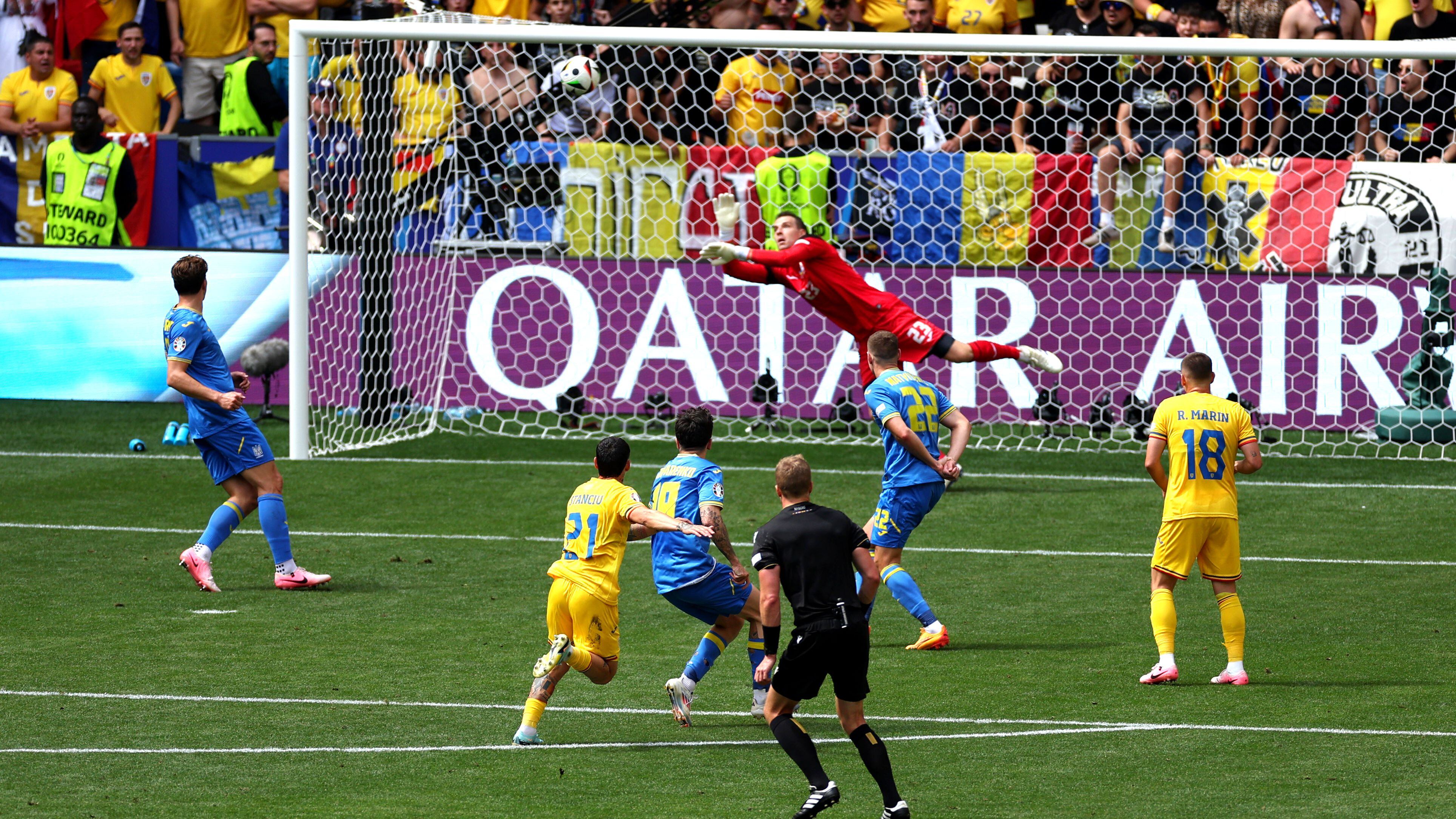 Rumania se luce con goleada y el mejor gol de la Eurocopa