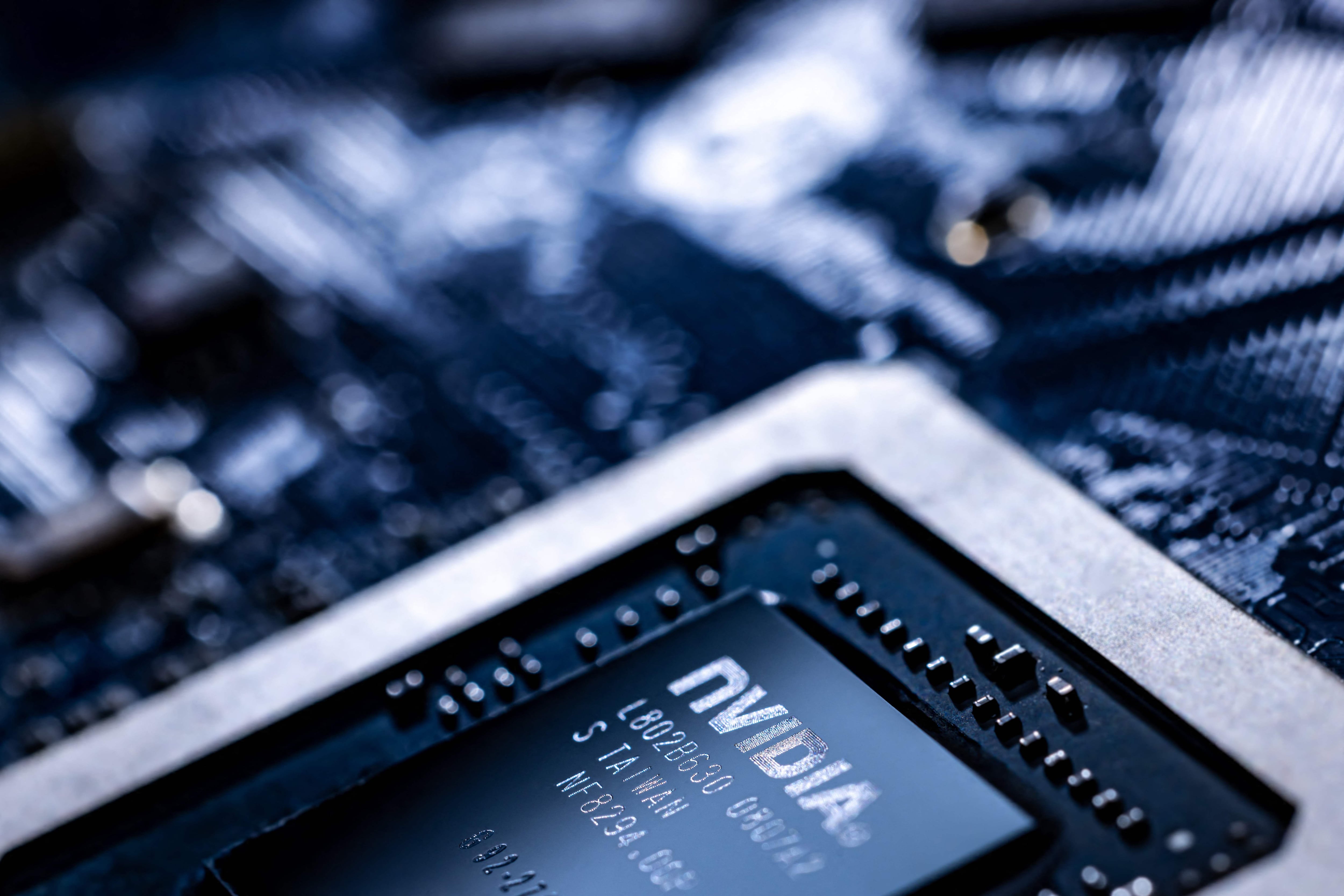 Nvidia, compañía estadounidense fabricante de semiconductores, incrementará su facturación en el mercado chino hasta $12.000 millones este año, indicó el diario 'Financial Times'