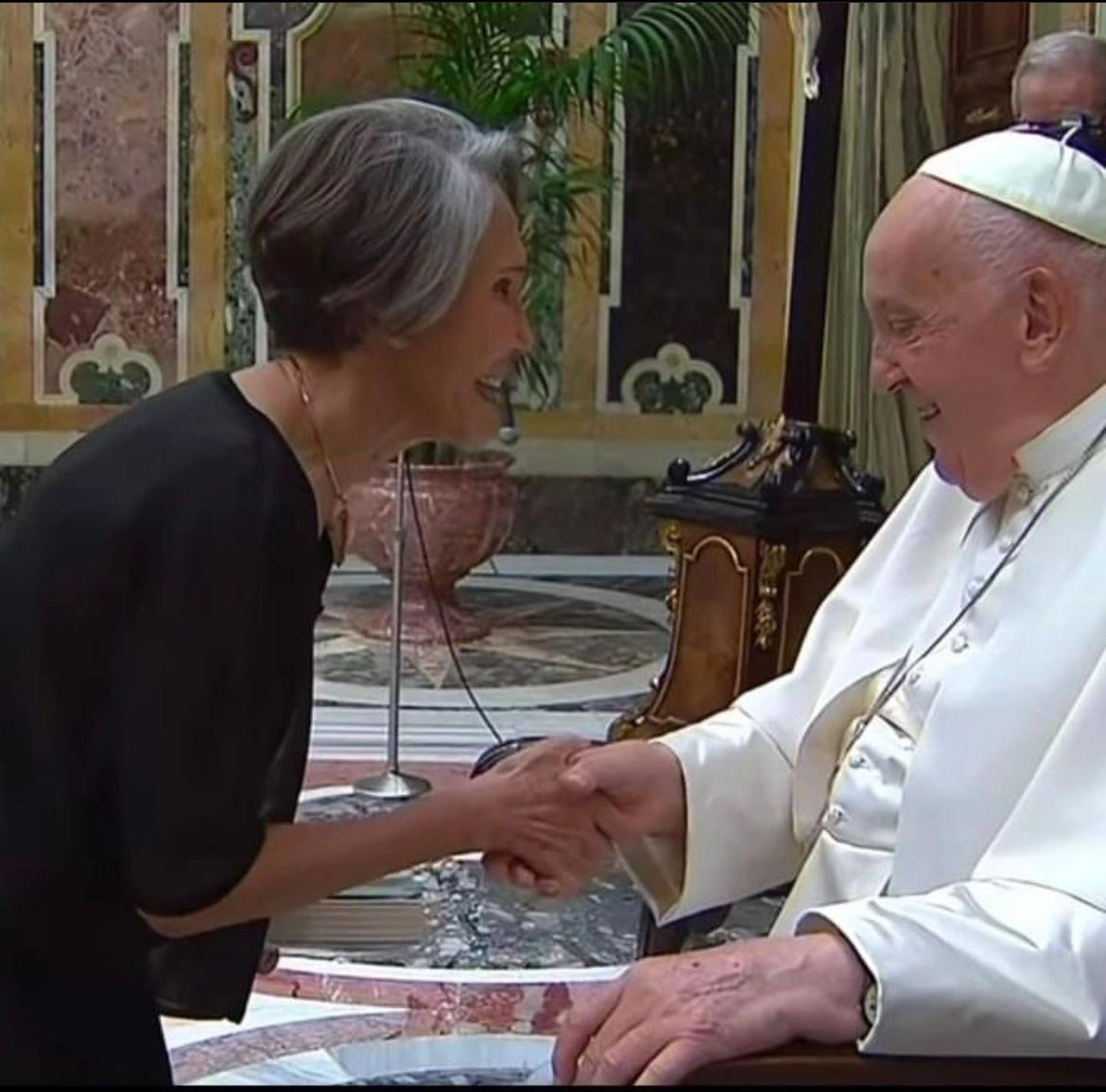 En sus redes sociales, Florinda Meza compartió su encuentro con el Papa Francisco y dijo que fue 'un sueño'.