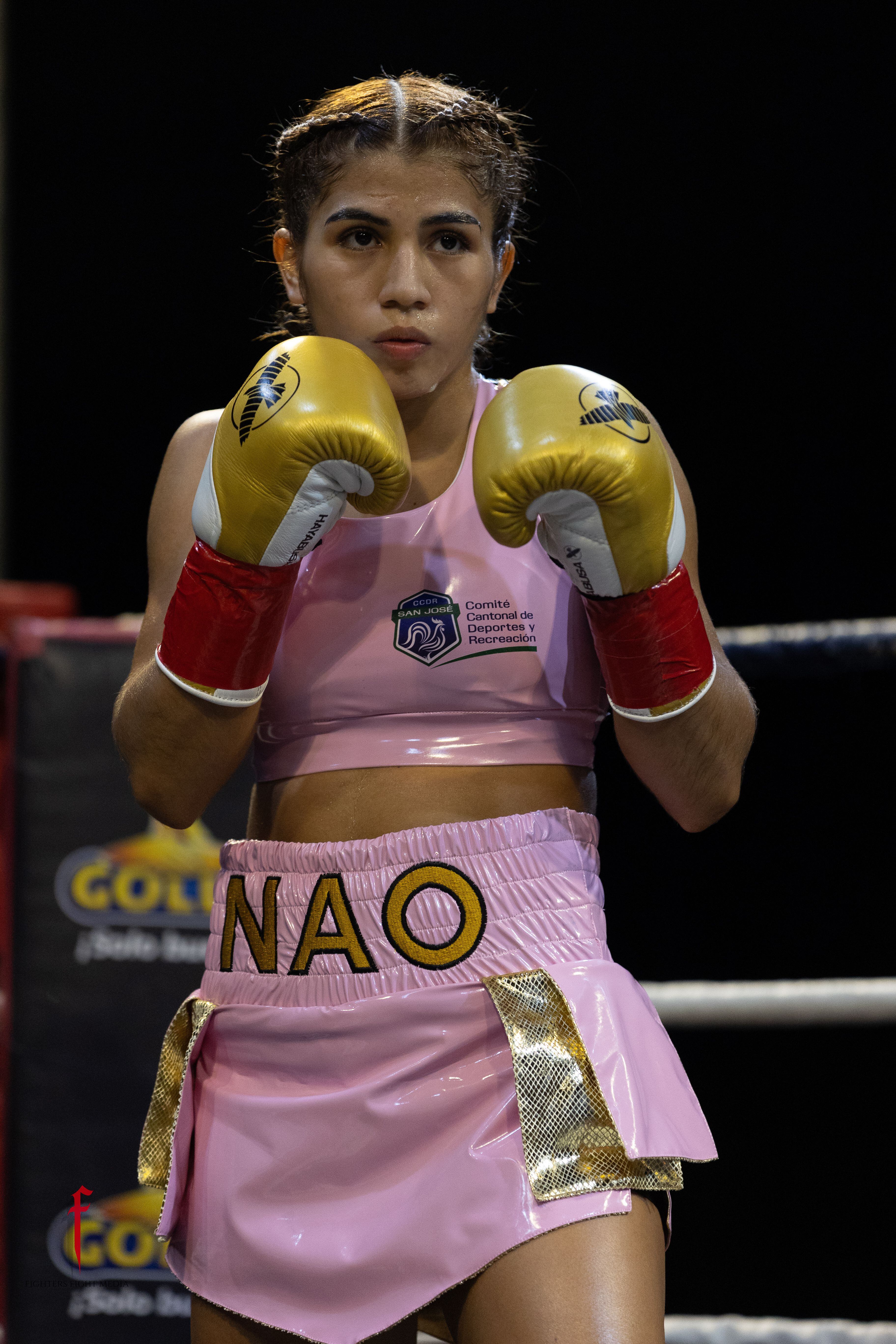 Naomi Valle buscará su triunfo número once como boxeadora profesional.