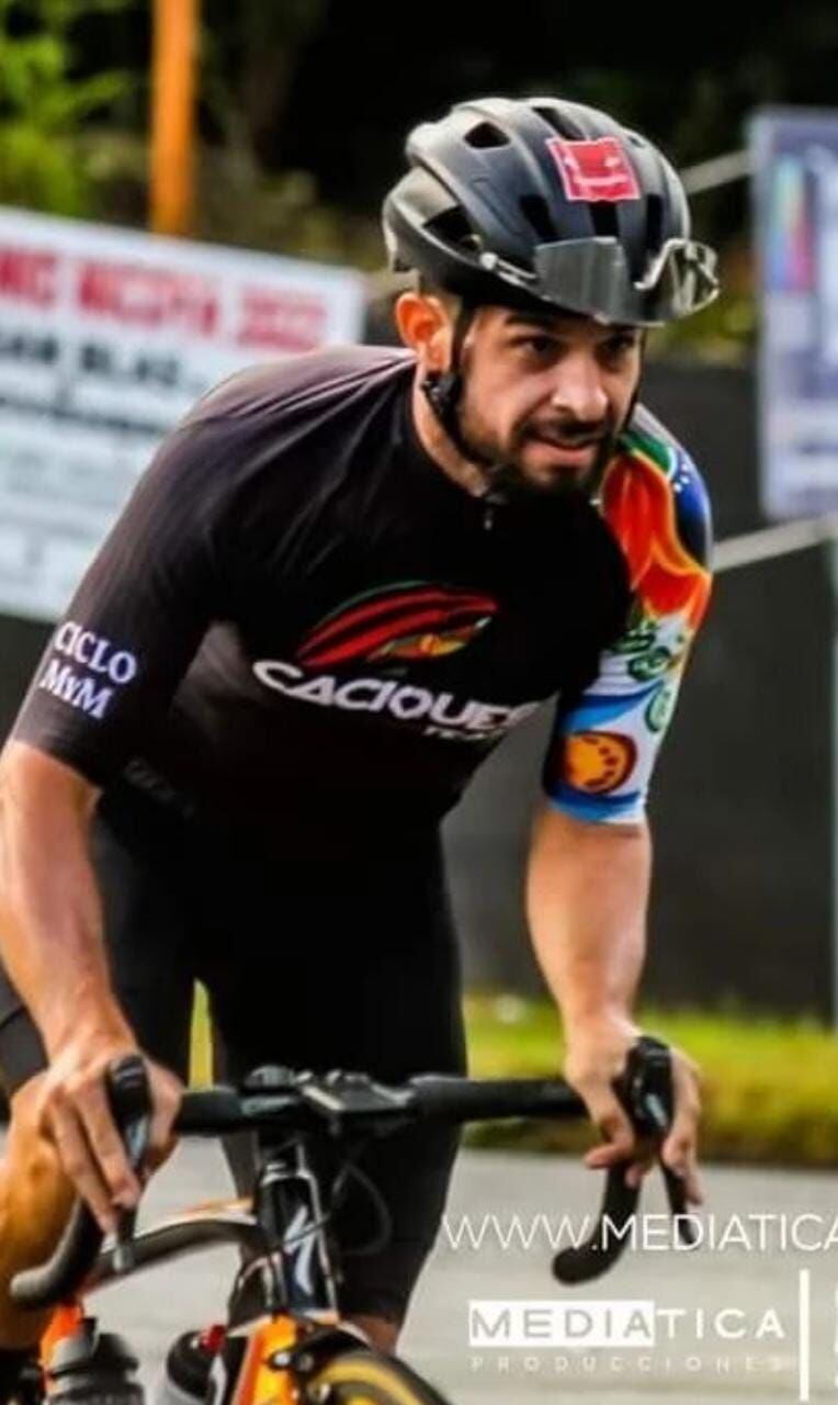 Sergio Andrés Campos Rodríguez competía en el Campeonato Nacional Máster de ciclismo. Foto: CR Ciclismo.
