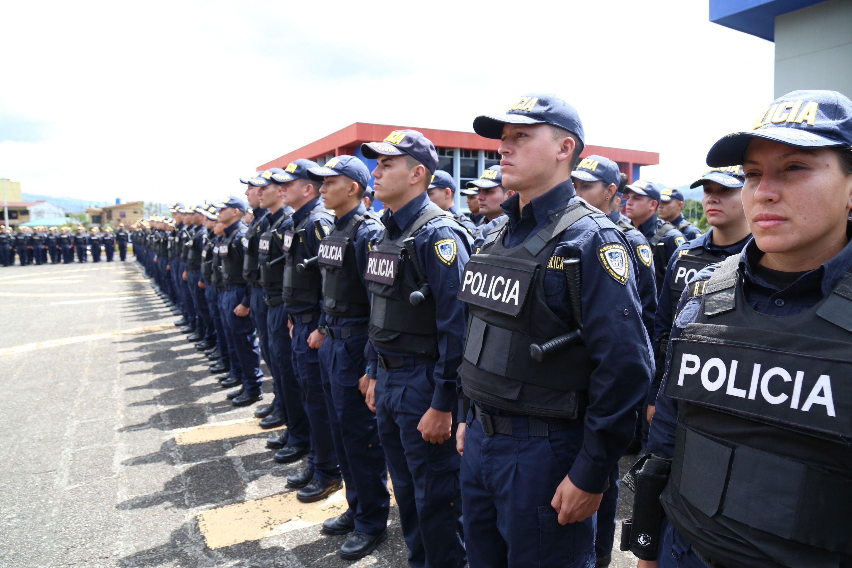 Más de 19.000 policías se verían beneficiados con el aumento. Foto: MSP.