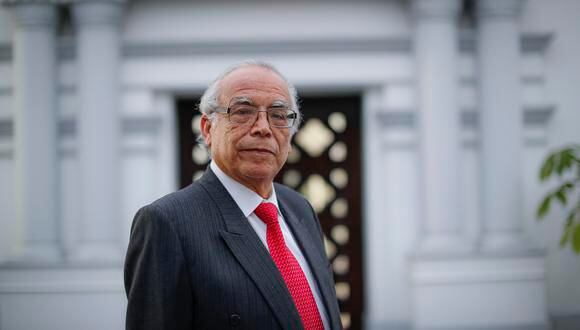 El primer ministro de Perú, Aníbal Torres, presentó su renuncia al presidente Pedro Castillo. 