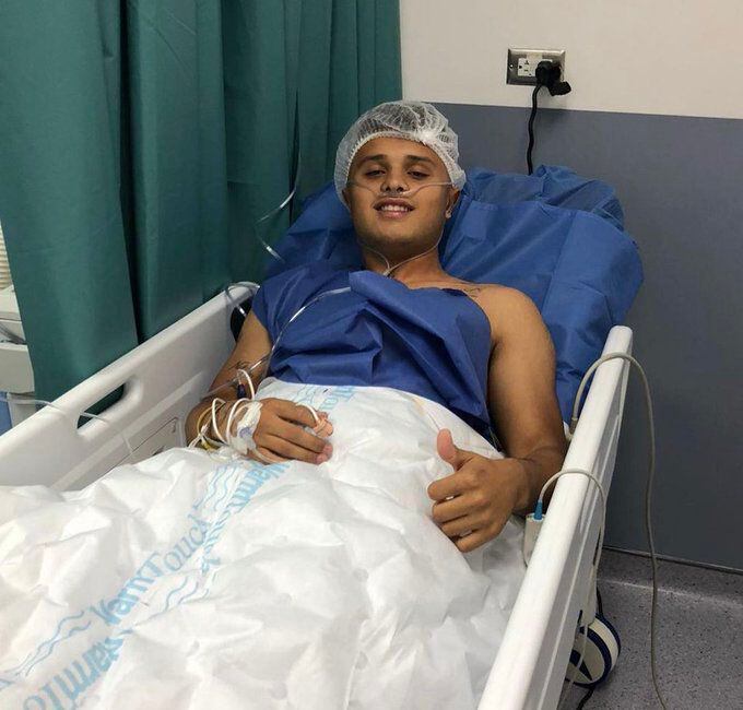 Fabricio Alemán fue operado el sábado de la semana pasada y dijo que aún le duele hombro. Estará de tres a seis meses fuera de las canchas.