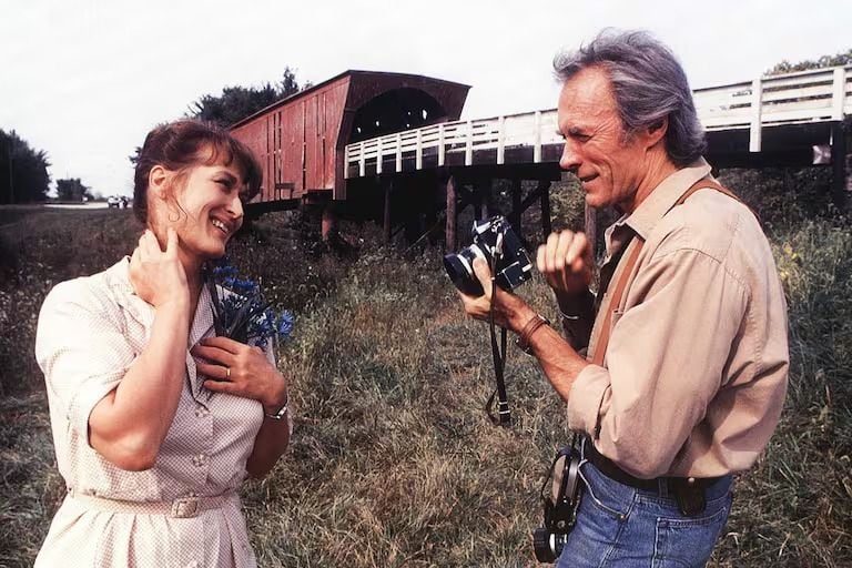 Meryl Streep y Clint Eastwood protagonizaron la aclamada película 'Los puentes de Madison' (1995), una adaptación de la novela homónima (1992) de Robert James Waller. Foto: La Nación Argentina