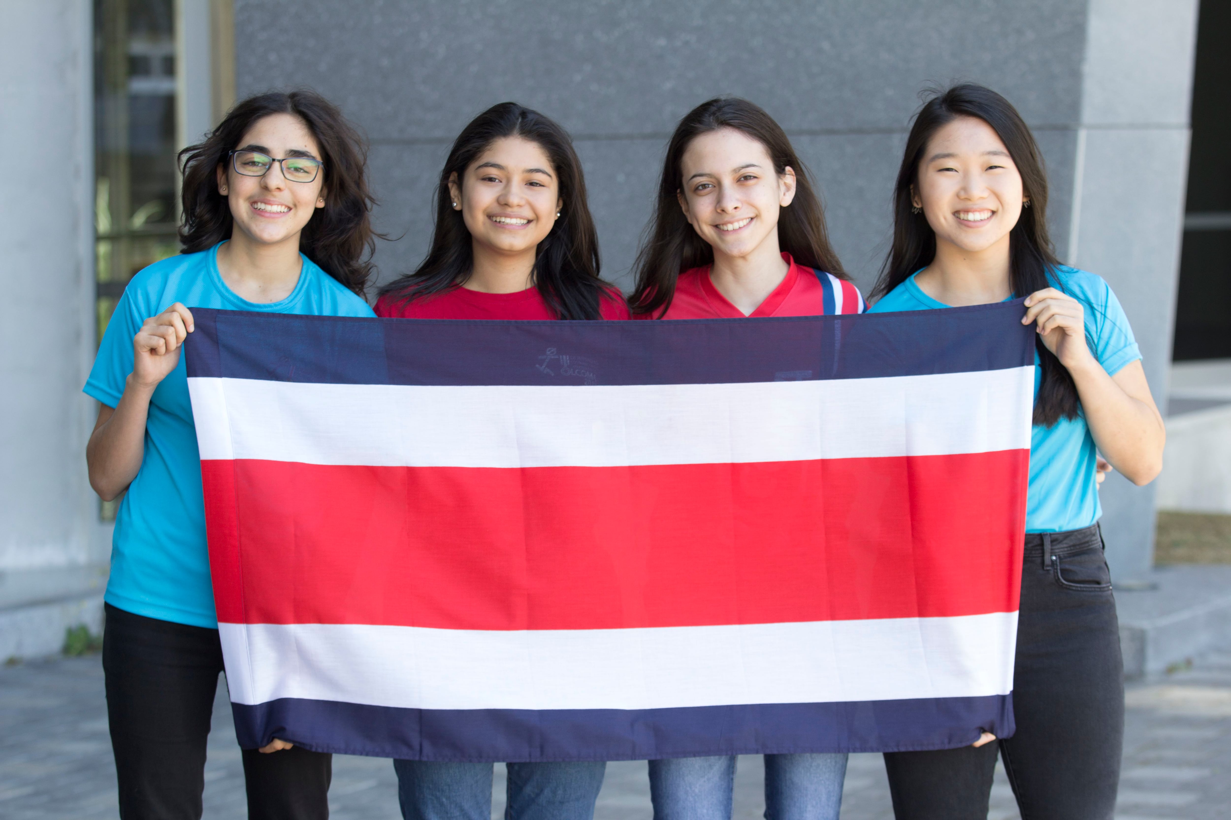 Cuatro colegialas representarán a Costa Rica en la Olimpiada Europea  Femenina de Matemáticas | La Nación