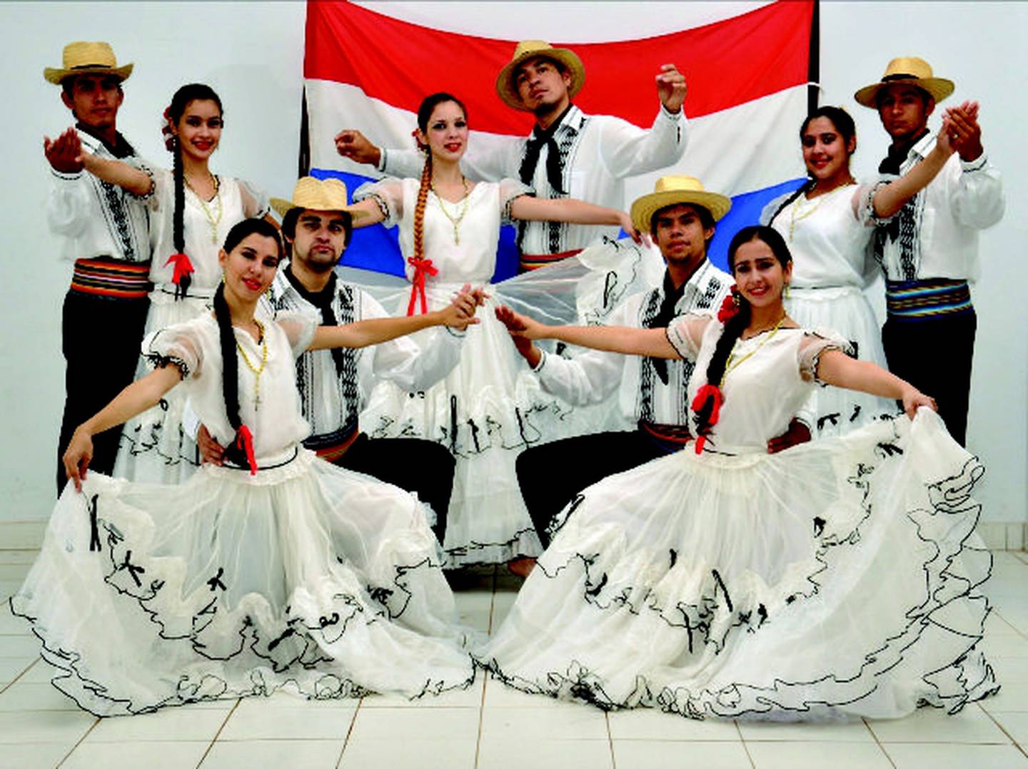 Paraguay Festeja Su Bicentenario Con Canto Y Danza En El País La Nación 9441
