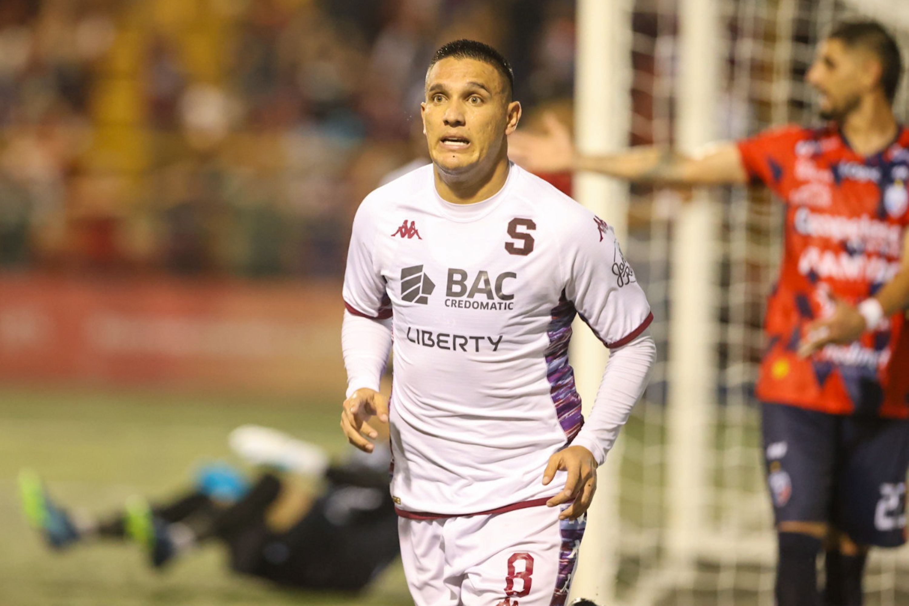 David Guzmán tiene en ventaja al Deportivo Saprissa, tras anotar el gol de la victoria 0-1 el jueves pasado en San Carlos.