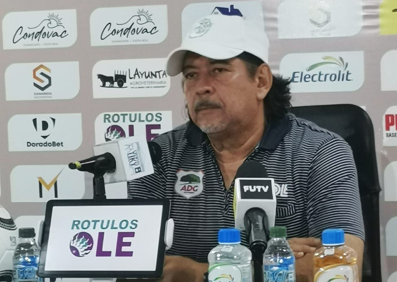 Horacio Esquivel, técnico de Guanacasteca, dio fuertes declaraciones contra Henry Duarte,  gerente deportivo del Puntarenas FC, tras concluir el compromiso en el estadio Chorotega de Nicoya. Cortesía