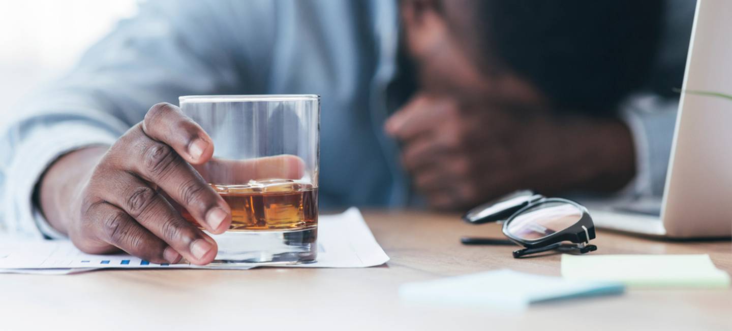 El licor afecta las relaciones laborales.

Fotografía: Shutterstock