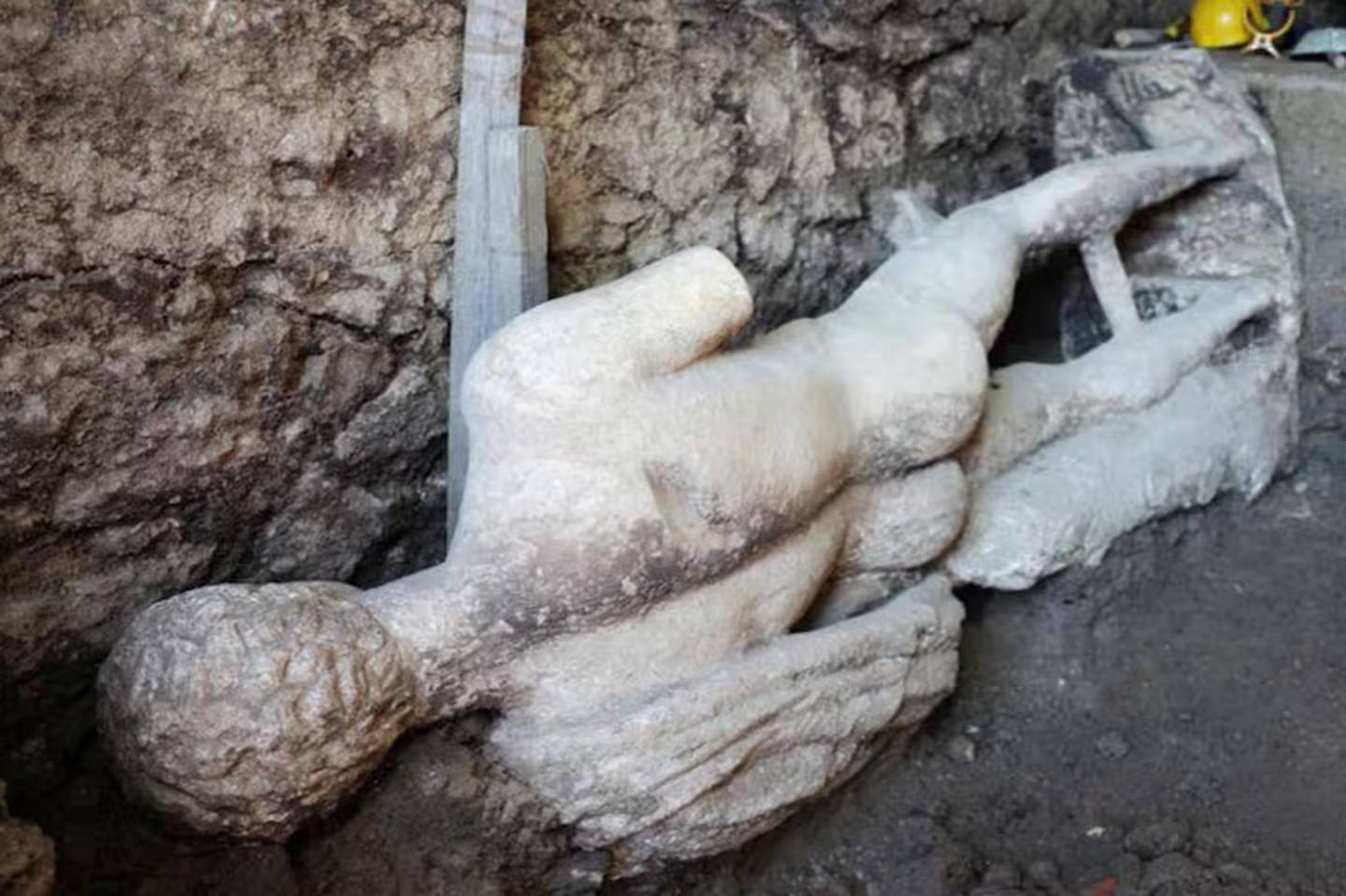Estatua de Hermes de dos metros, hallada en Bulgaria, muestra la rica historia de Heraclea Sintica y el sincretismo religioso de la época.