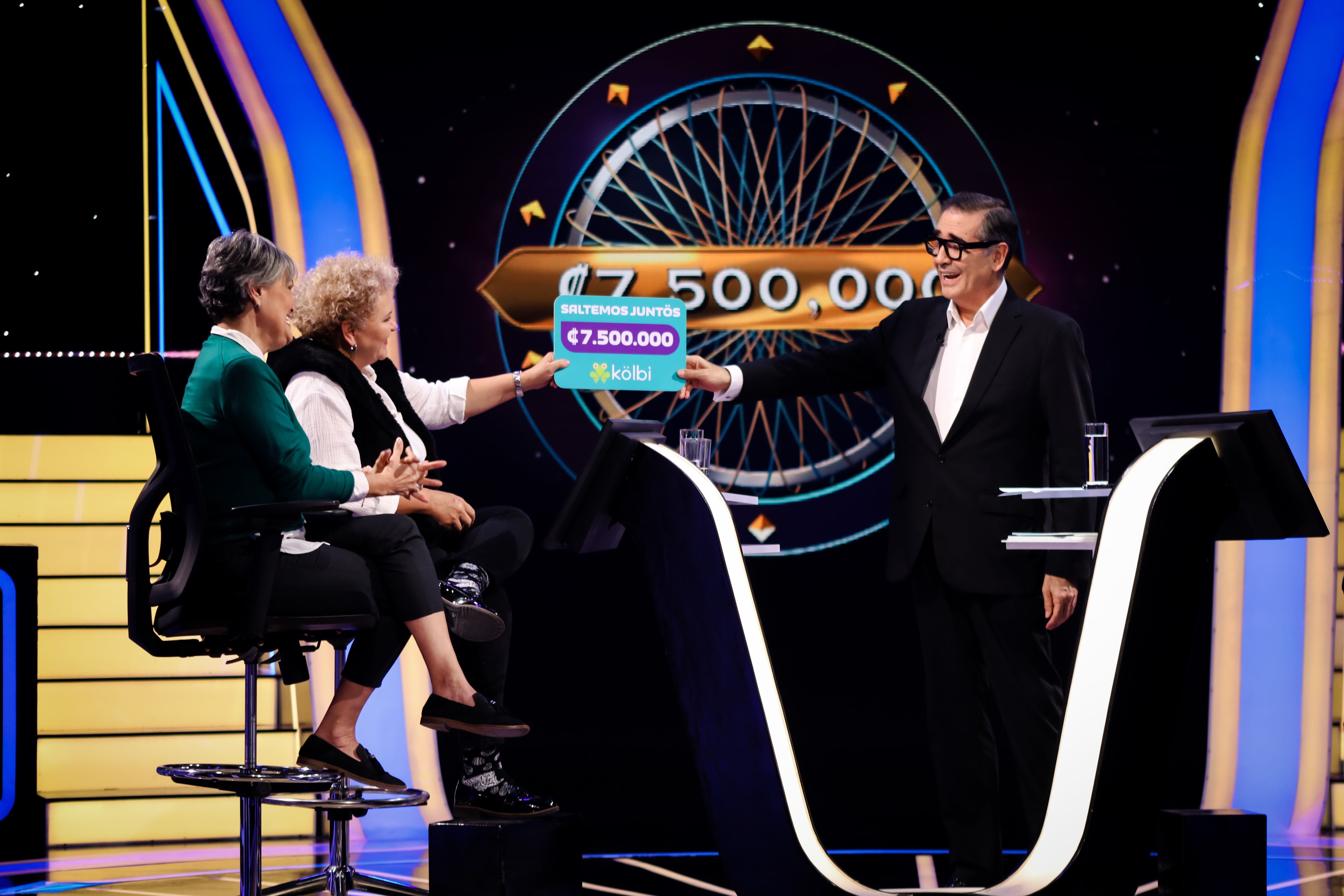 Marcia Saborío y María Torres se ganaron ¢7.5 millnes en el último programa de la sexta temporada de '¿Quién quiere ser millonario?'
