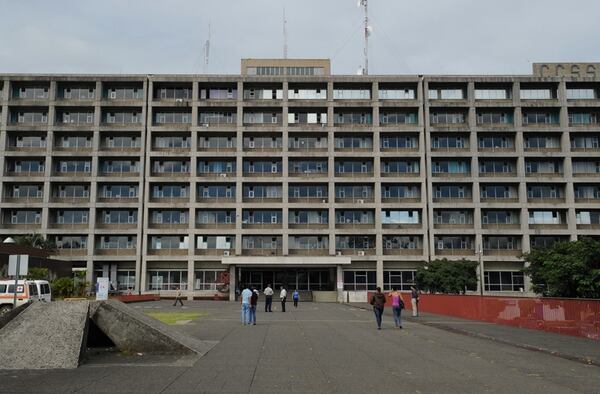 Incapacidades De Trabajadores De Nutricion Obligan A Hospital Mexico A Contratar Comidas La Nacion