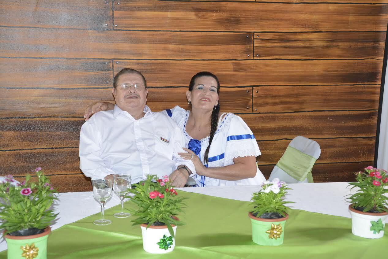 Lencho Salazar y Ana Solano se casaron en agosto del 2015. Ese día se juraron cuidar el uno del otro. Foto: Archivo