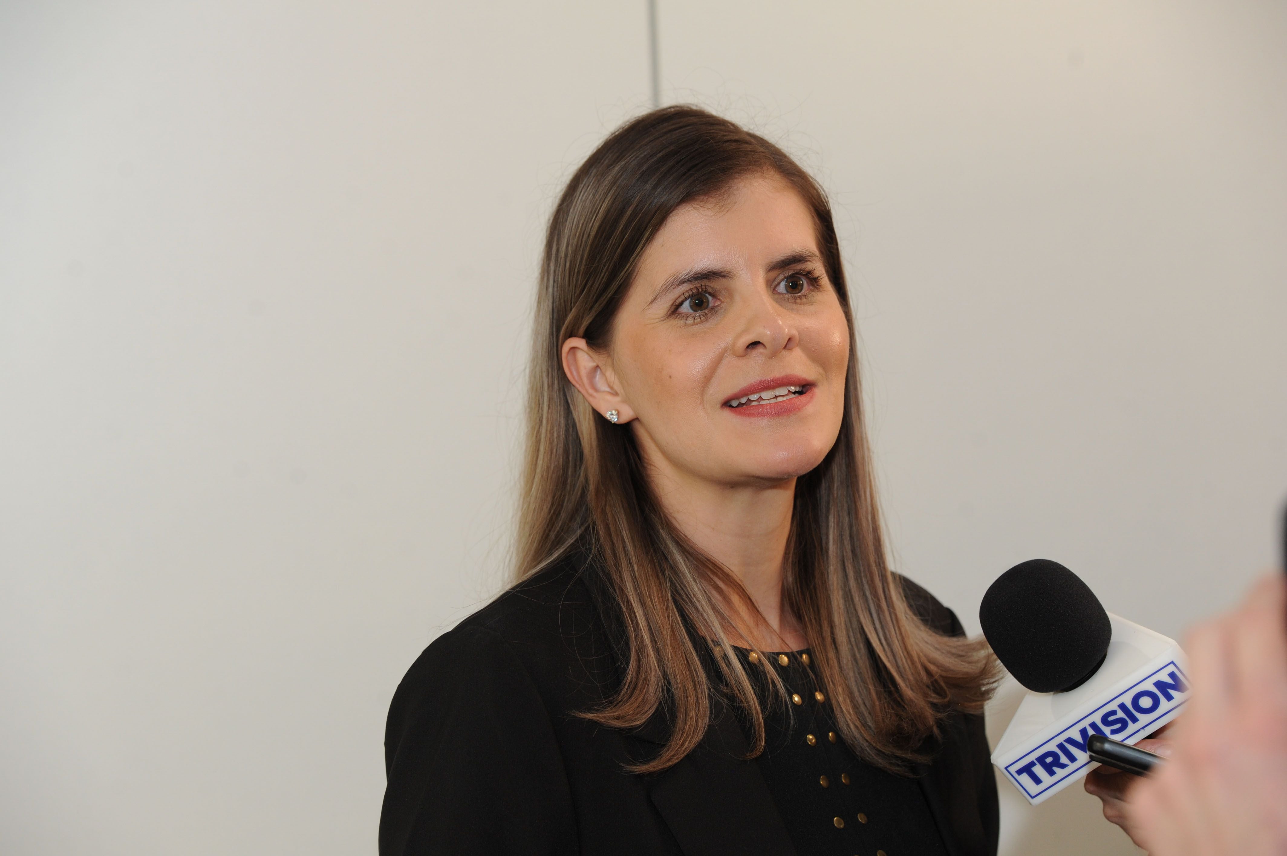 Laura Fernández inicia funciones como ministra de la Presidencia