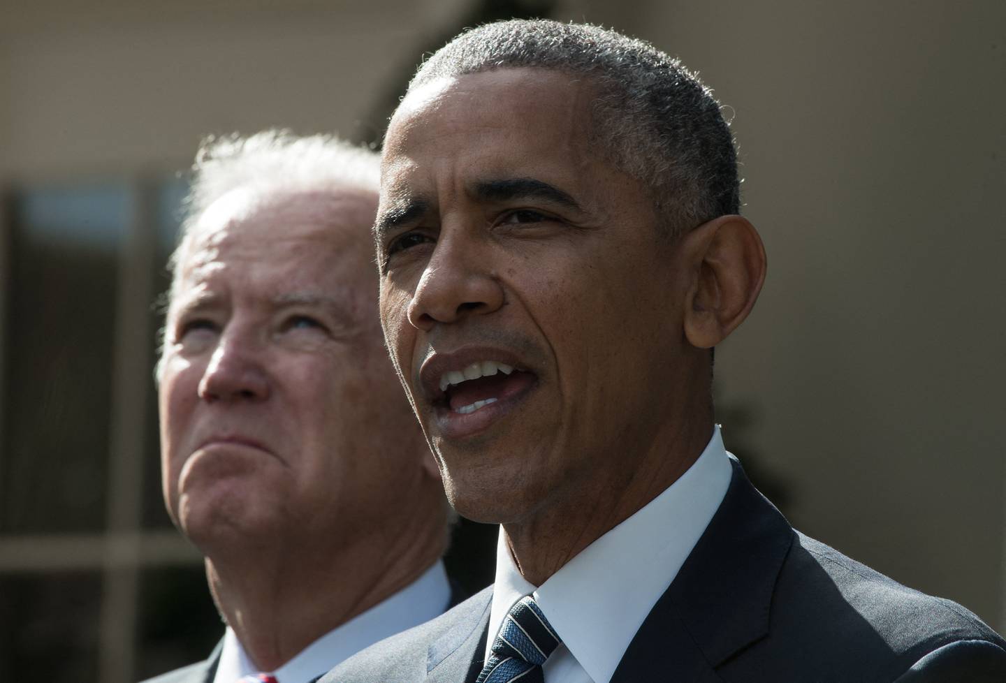 El expresidente estadounidense Barack Obama dijo a sus aliados que Joe Biden necesita reconsiderar su candidatura a la reelección, informó el Washington Post.